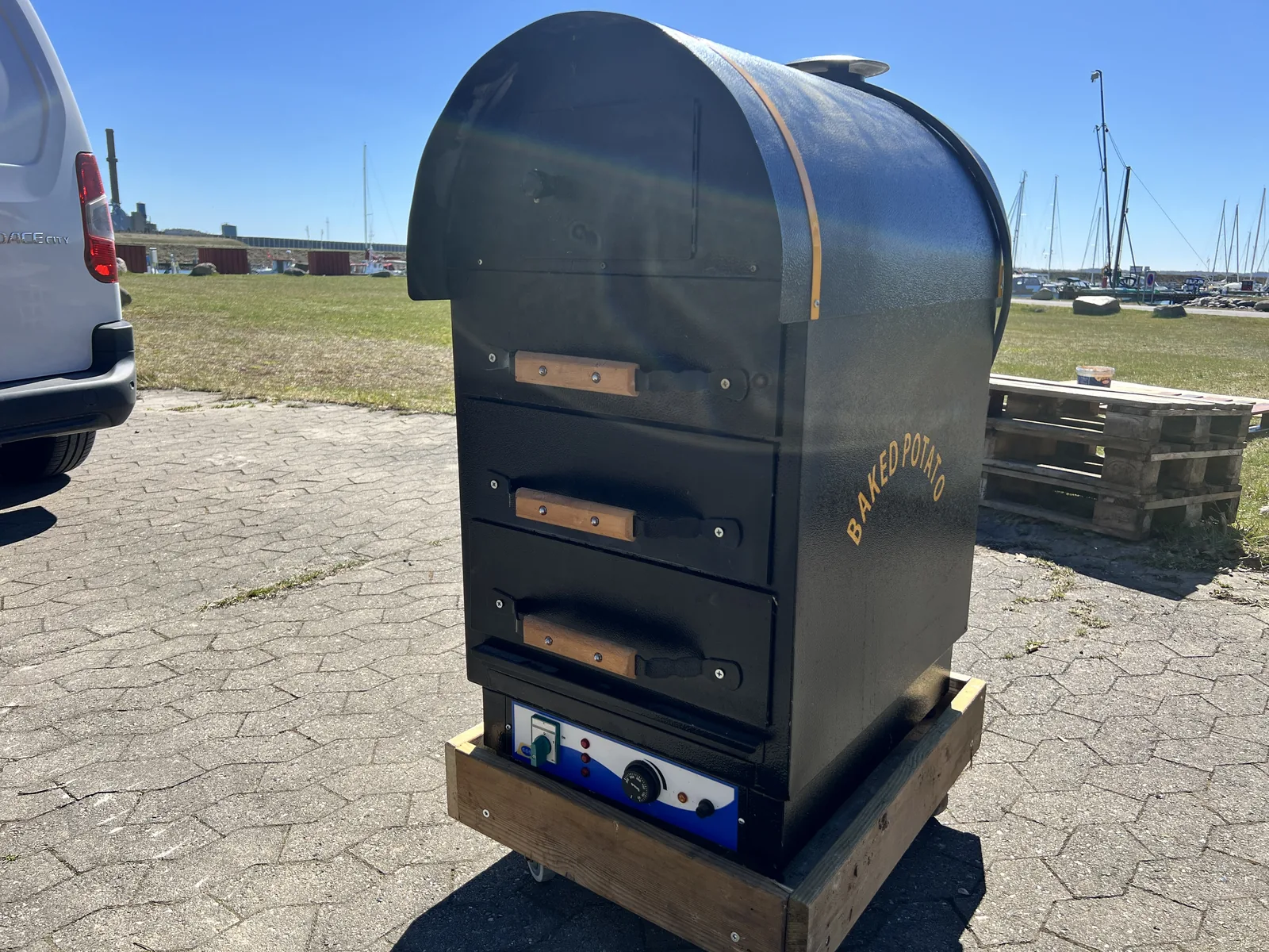 KRAMs smoker ved Frederiksværk Havn